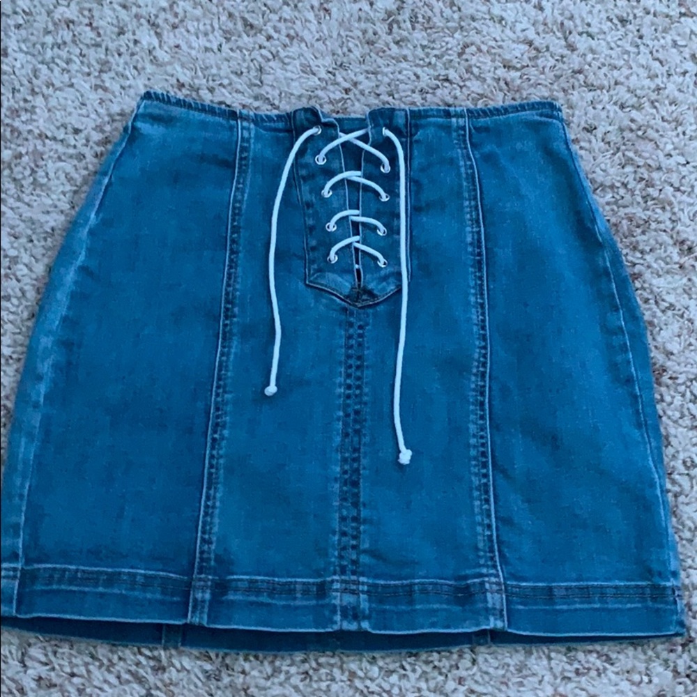 Tie denim skirt